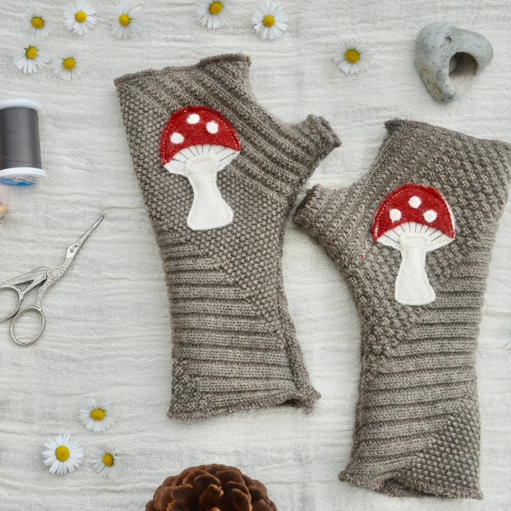 Merino Wool Fingerless Gloves Mittens Mushroom Detail Arm Warmers Hand Warmers